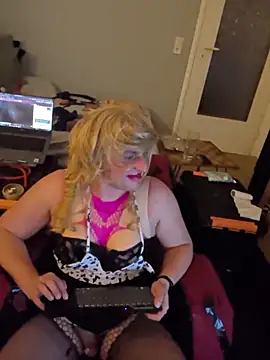 Sissy_LiaXXX Show in webcam