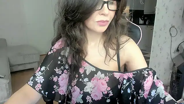 Chatroom XXX en direct de StregaMisteriosa