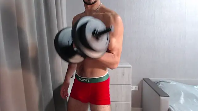 Show modela Mandarin4ks na web-kameri