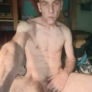 Pokazy przed kamerką – porno-freak