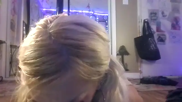 marilyn420's Webcam Show
