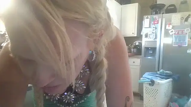 הופעת וובקאם של marilyn420