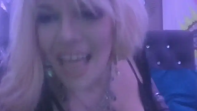 marilyn420 Chat XXX live