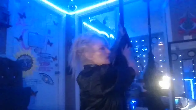 הופעת וובקאם של marilyn420