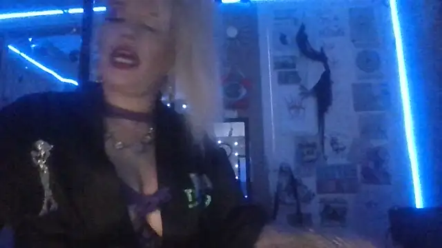 دردشة marilyn420 الجنسية المباشرة