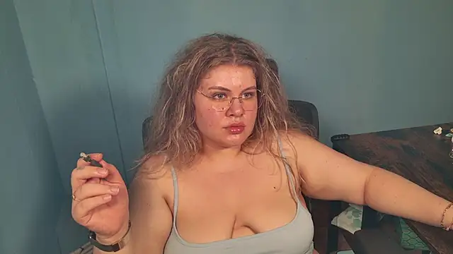 Chatroom XXX en direct de Allyy_baby