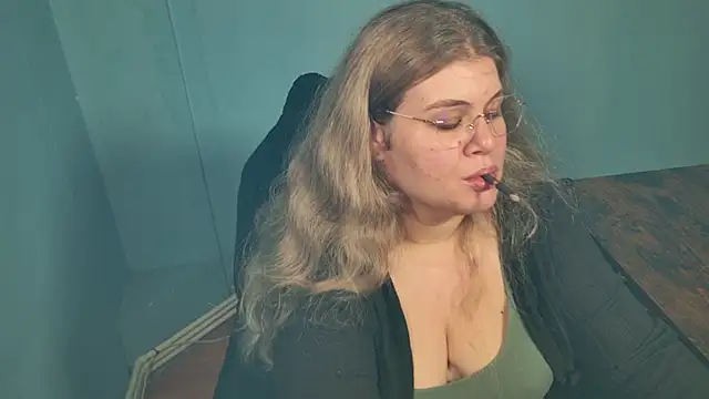 Allyy_baby live XXX chat