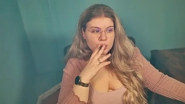 دردشة Allyy_baby الجنسية المباشرة