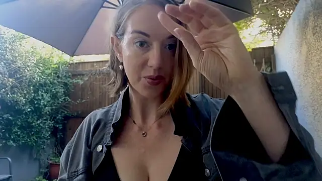 TopsyWilde – webcam-show