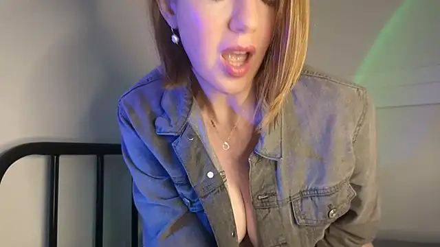 TopsyWilde 웹캠 쇼