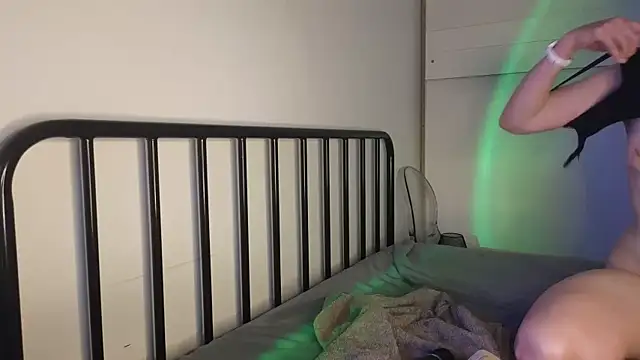 TopsyWilde's Webcam Show