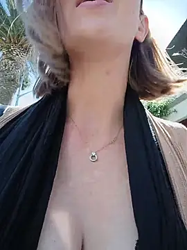 TopsyWilde webcam show