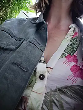 TopsyWilde webcam show