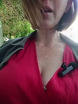 TopsyWilde webcam show