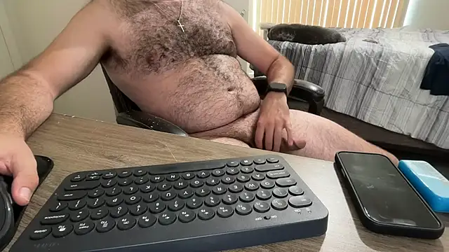 Fuzzyfuzbear's Webcam Show