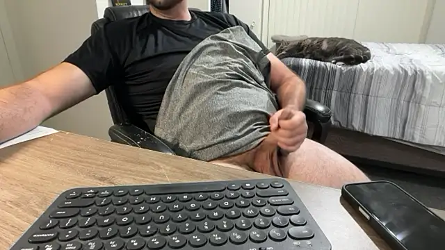 Fuzzyfuzbear's Webcam Show