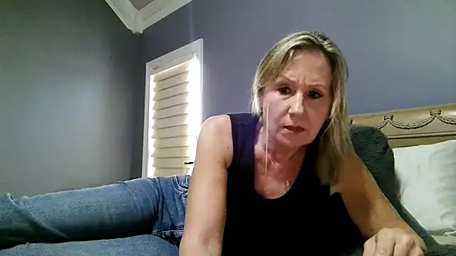 Lisaisluscious Webcam show