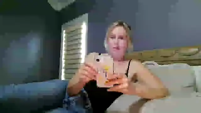 Webkamerová show Lisaisluscious