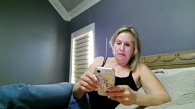 Lisaisluscious 网络视讯表演