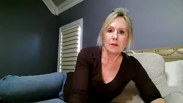 Lisaisluscious webcam show
