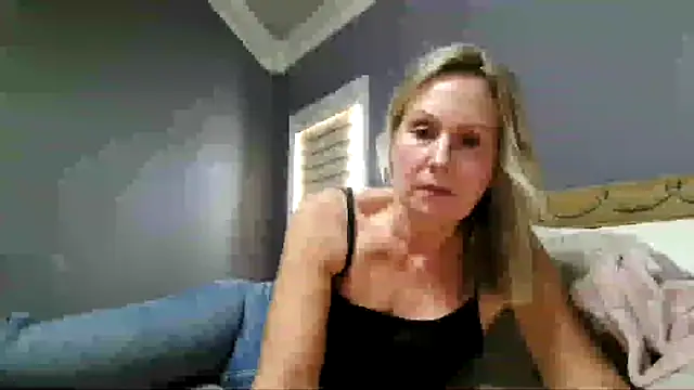 Lisaisluscious: вебкам-шоу