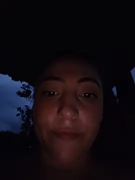 Pokazy przed kamerką – VickyHoult