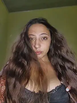 VickyHoult Adlı Modelin Canlı XXX Sohbeti