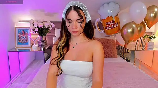 MiaMuse's Webcam Show