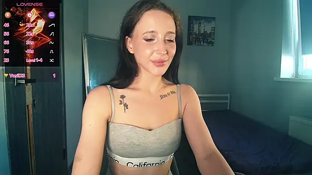 Вебкам-шоу AliceTurnOn