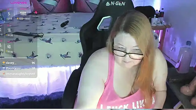 KurvyKandie's Webcam Show