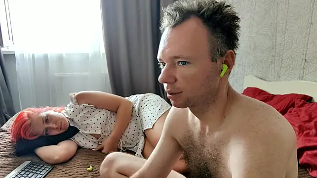 Show de GenrikhBecca na webcam