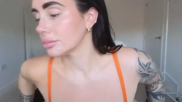 LibbyLoveHeartx's Webcam Show
