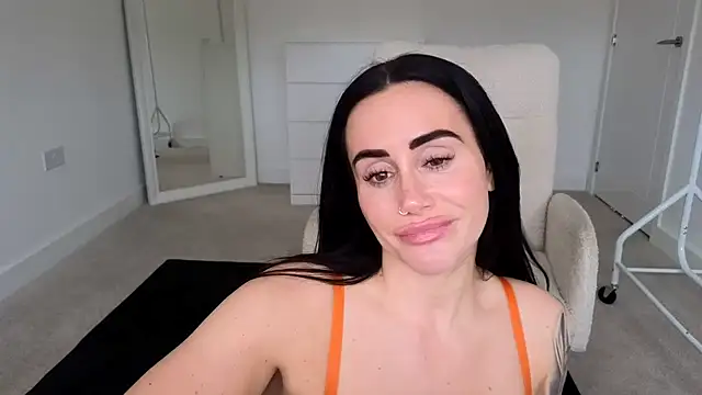 LibbyLoveHeartx Chat XXX live