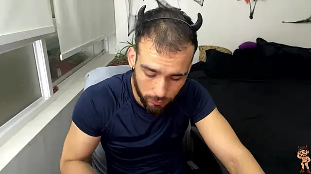 Emanuell__ Show in webcam