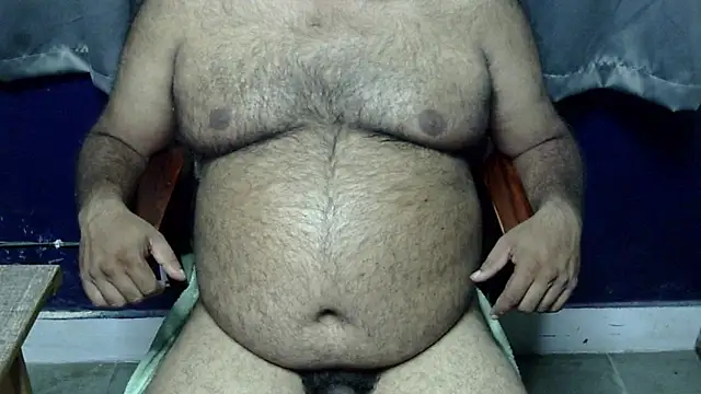 Pokazy przed kamerką – hairysubcub_70