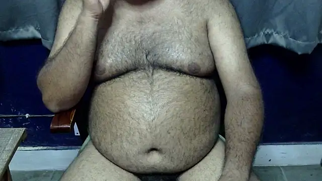 hairysubcub_70n Webbikameraesitys