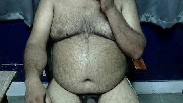 hairysubcub_70 Show Webcam