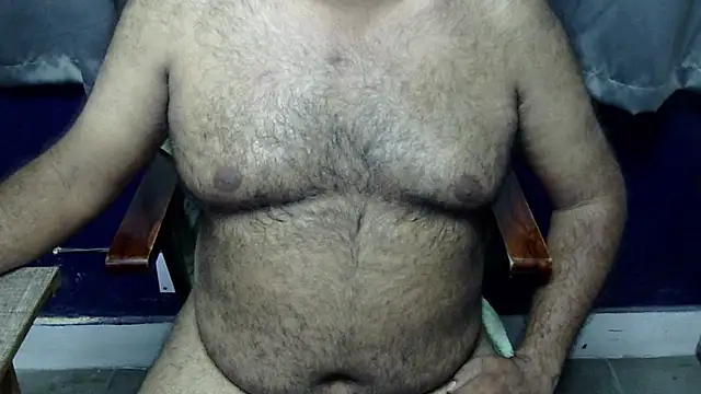 hairysubcub_70 Show Webcam