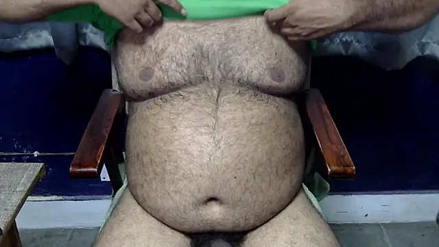 Pokazy przed kamerką – hairysubcub_70