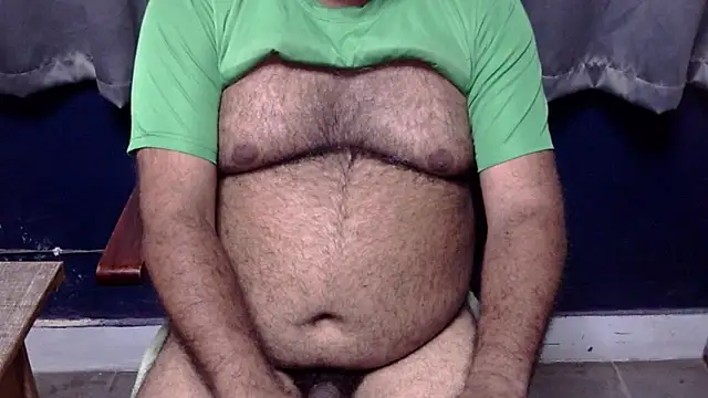 hairysubcub_70n Webbikameraesitys