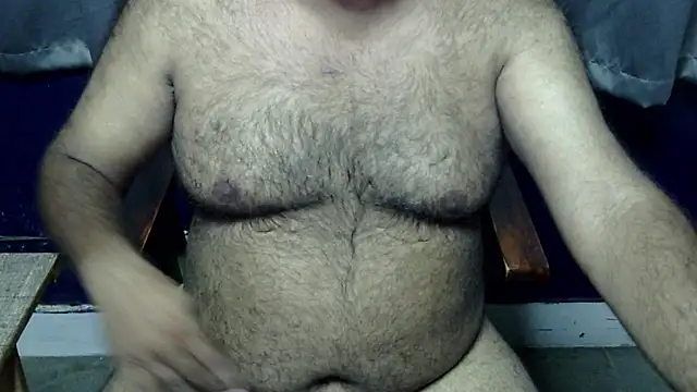הופעת וובקאם של hairysubcub_70