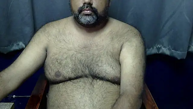 hairysubcub_70 Show Webcam