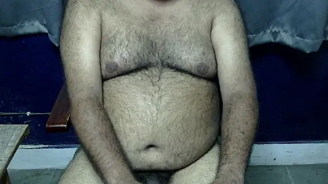 hairysubcub_70 Show Webcam