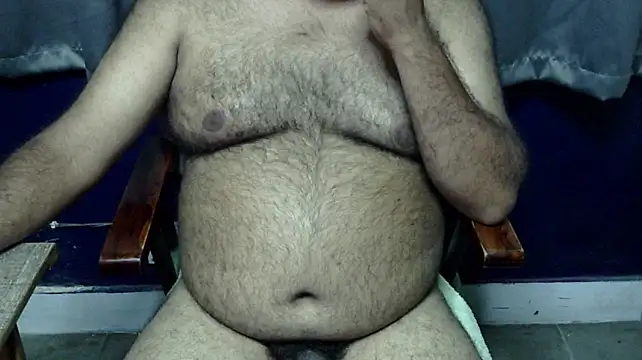 hairysubcub_70n Webbikameraesitys