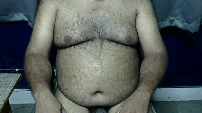 הופעת וובקאם של hairysubcub_70