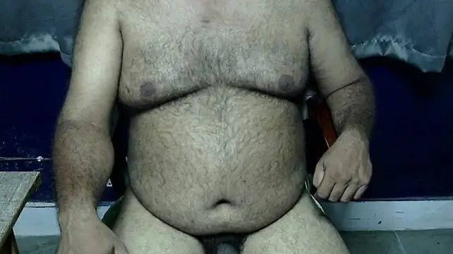 hairysubcub_70 – Kamerová šou