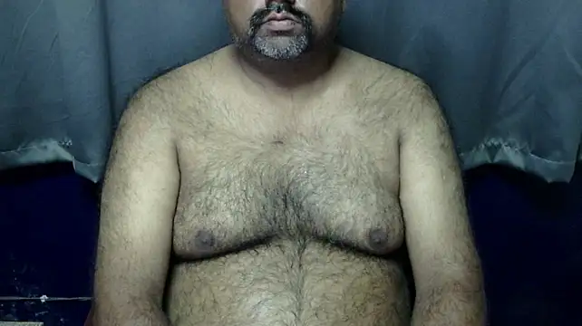 hairysubcub_70n Webbikameraesitys