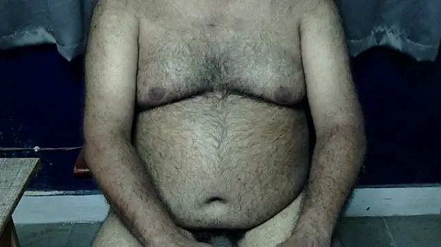 hairysubcub_70 网络视讯表演