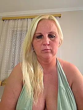 צ'אט XXX בשידור חי של Mayci1984
