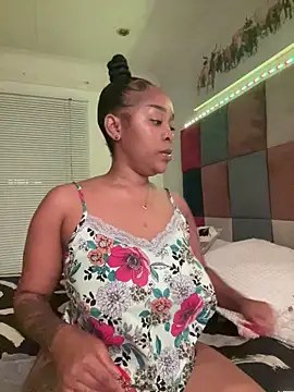 sexyTHANDO live XXX chat
